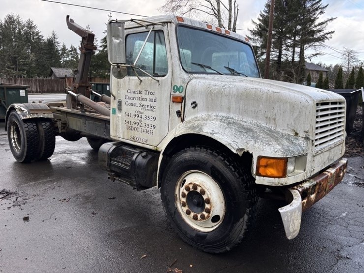 1991-international-4700-image-7