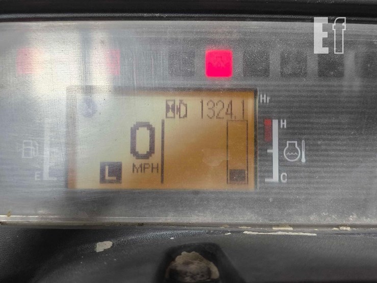 2021-caterpillar-gp25n-image-17