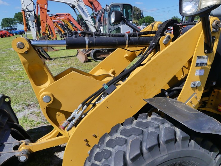 2015-caterpillar-906h2-image-7