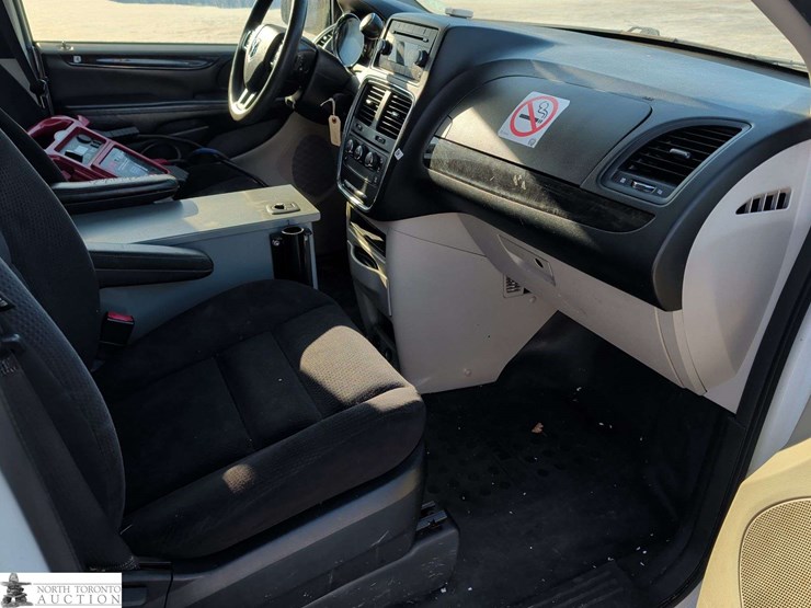 2014-ram-c/v-image-22