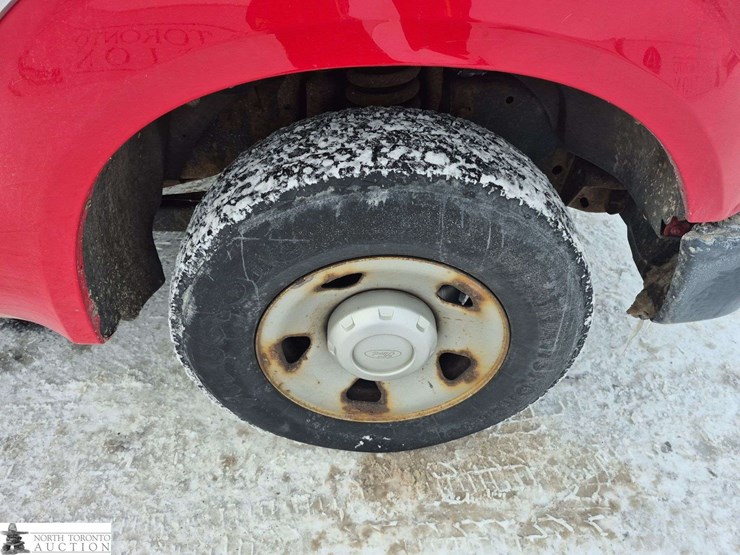 2010-ford-f250-image-28