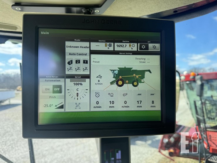 2019-john-deere-s790-image-45