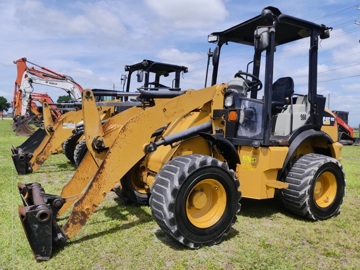 2015-caterpillar-903c-image-1