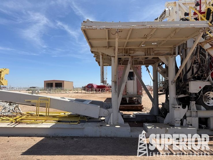 (11-2)-2007-ids-15'h-hyd-telescoping-substructure,...-image-9