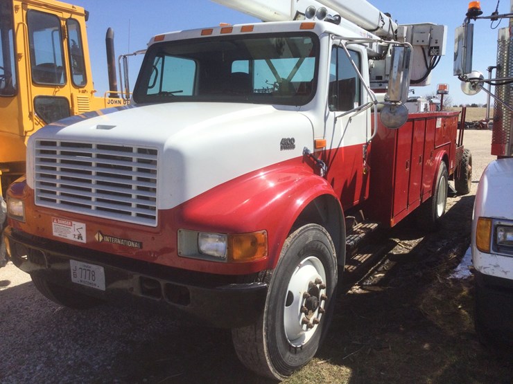 2000-international-4900-image-2