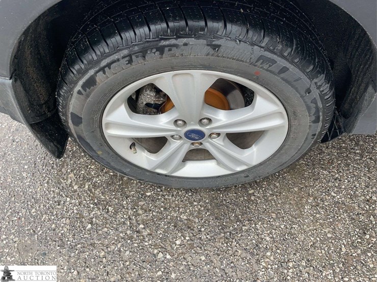 2014-ford-escape-image-23