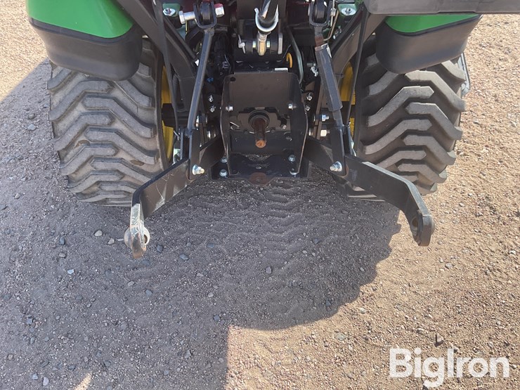 2013-john-deere-1025r-image-18