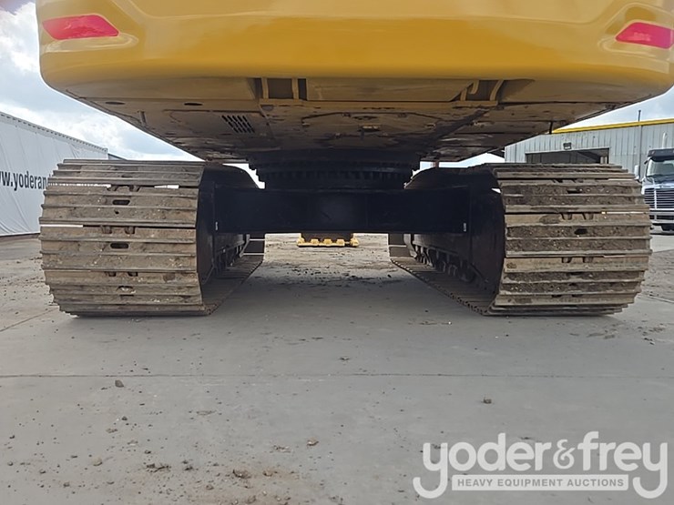 2019-caterpillar-336-image-19