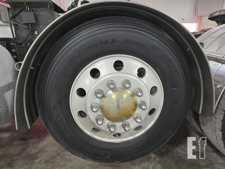 2017-mack-pinnacle-chu613-image-32