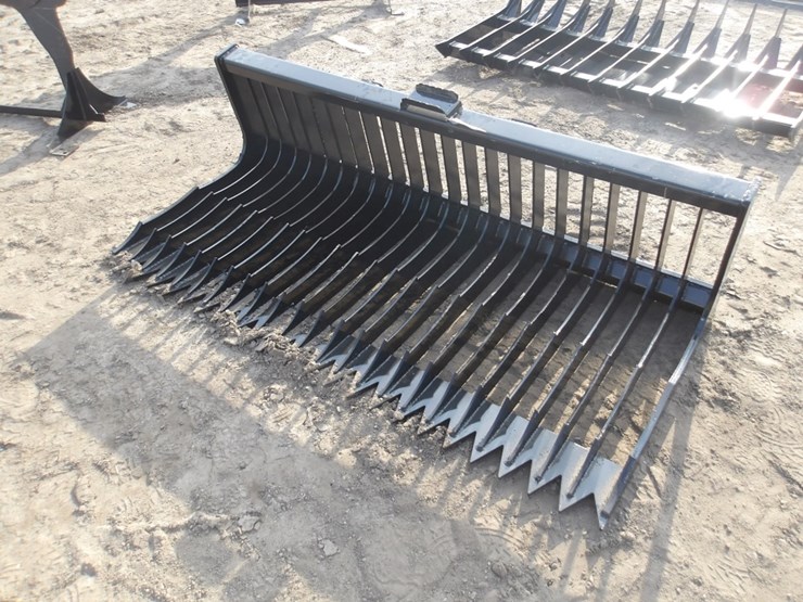 #7369-•-72-in.-qt-fine-skeleton-bucket-low-side-image-1