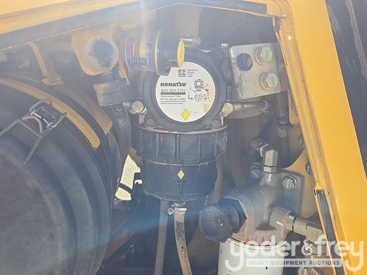 2023-komatsu-d61px-24-image-52