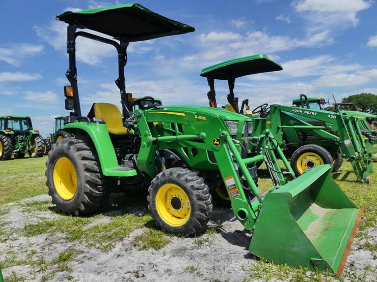 2024-john-deere-3025e-image-1