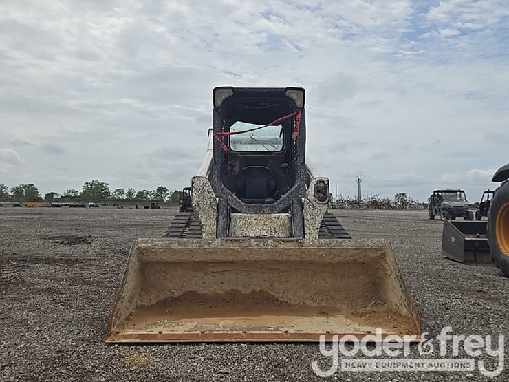 2016-bobcat-t750-image-8