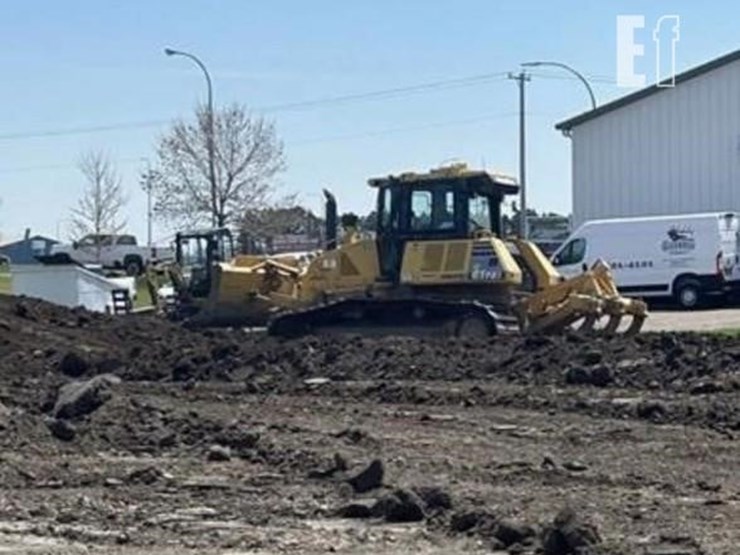 2017-komatsu-d61pxi-image-20