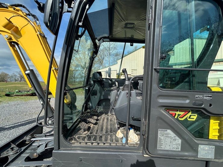 2024-new-holland-e57c-image-22