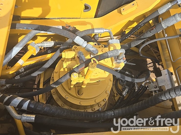 2017-caterpillar-336fl-image-85