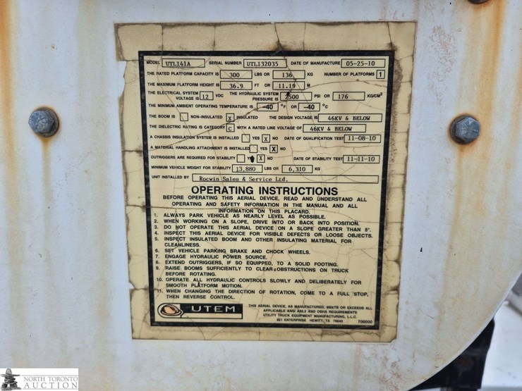 2011-ford-f550-image-32