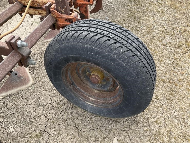 custom-3-pt-8-row-30"-cultivator-image-14