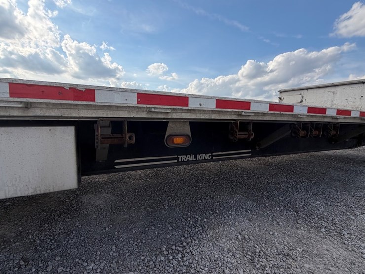 #31958-•-2019-trailking-acs-series-53’-x-102’-tandem-axle-a-image-14