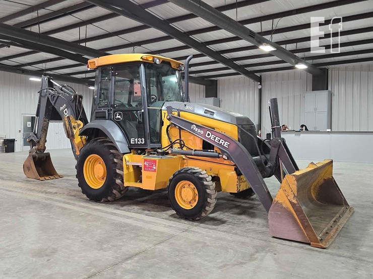 2023-deere-310-g-tier-image-2