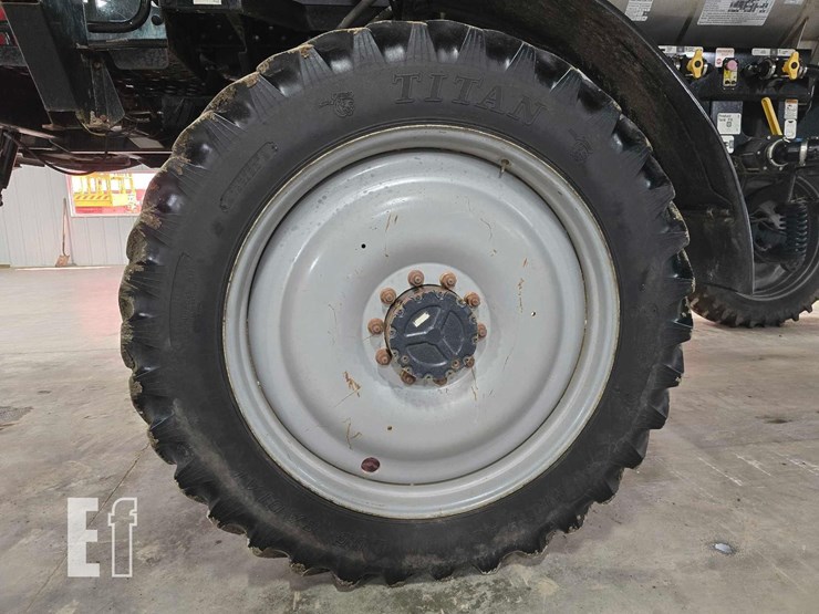 case-ih-patriot-3330-image-29