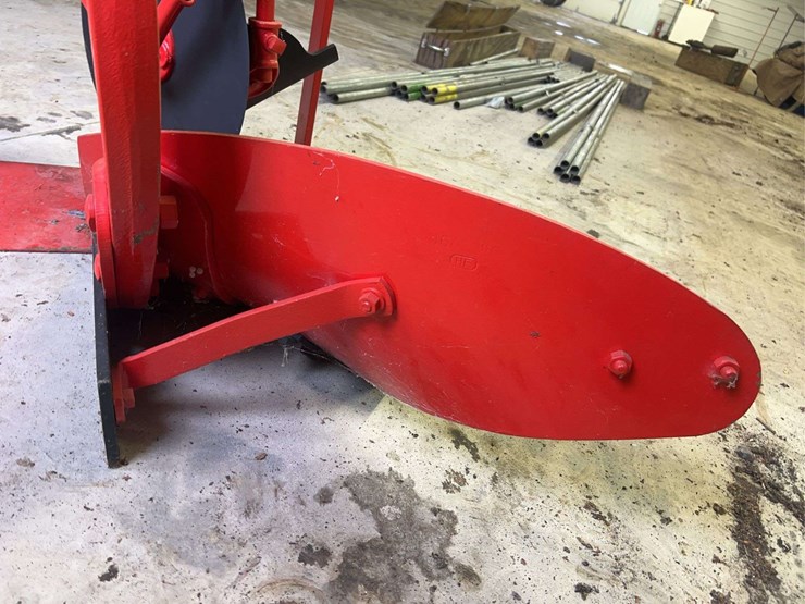 one-bottom-ferguson-plow-image-16