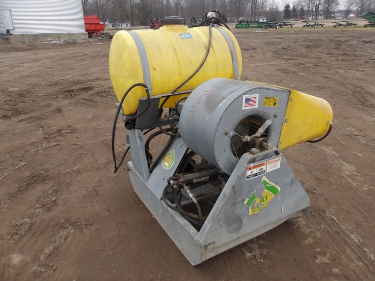 #7363-•-a1-mist-sprayer-\ufffd-pto-driven-orchard-/-vineyard-image-1