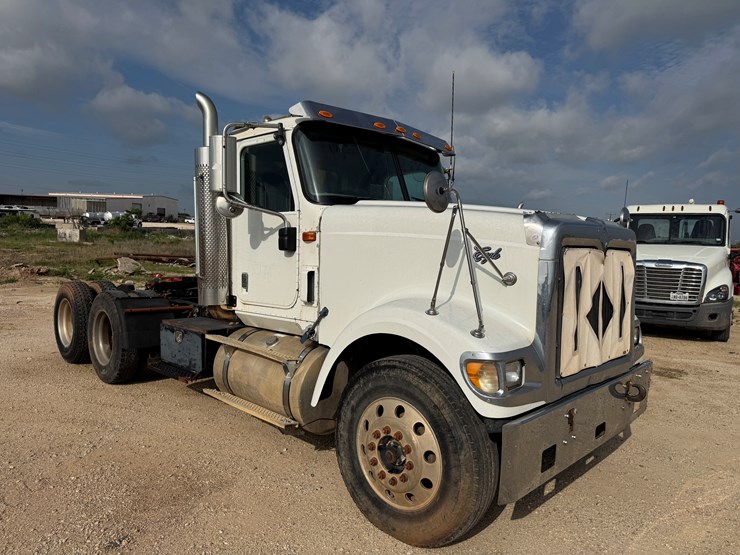 2007-international-9900i-image-4