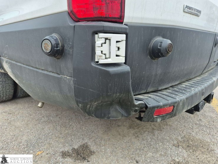 2016-ford-transit-image-23