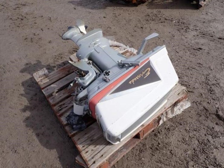 evinrude-lark-ii-40-outboard-motor-image-4