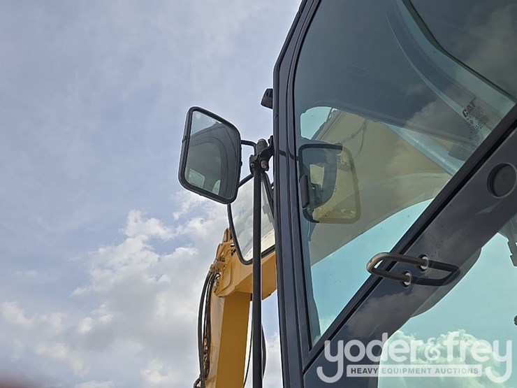 2019-caterpillar-336-image-140