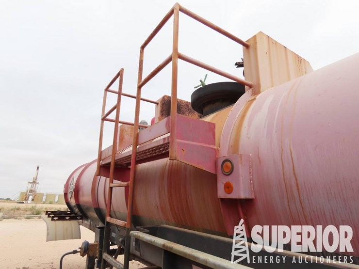 (x)-(2-4)-2012-majona-5,000-gal-t/a-acid-transport...-image-4