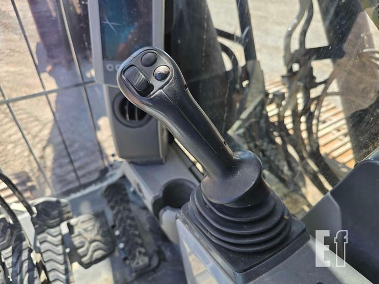 2018-caterpillar-336fl-image-15