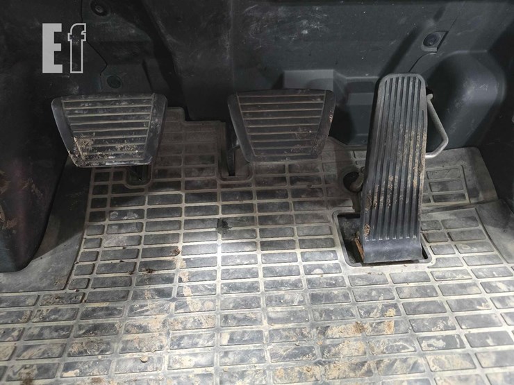 caterpillar-gp25n-image-15