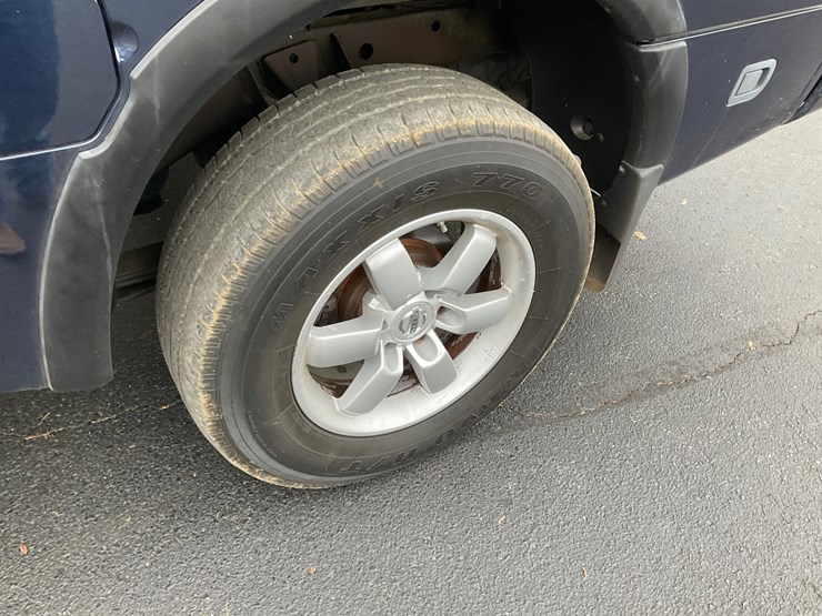 2012-nissan-titan-image-12