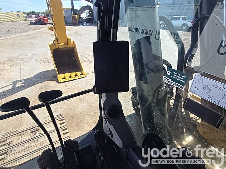 2019-caterpillar-336-image-75