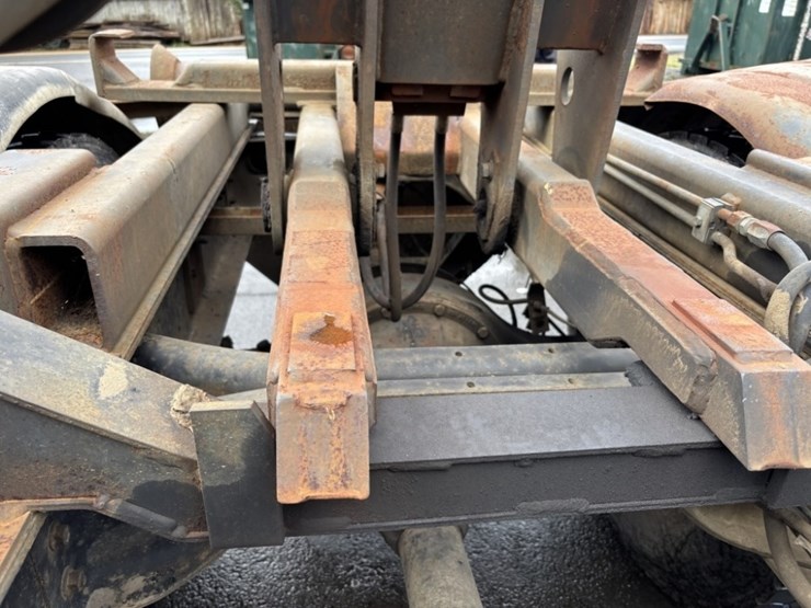 1991-international-4700-image-19