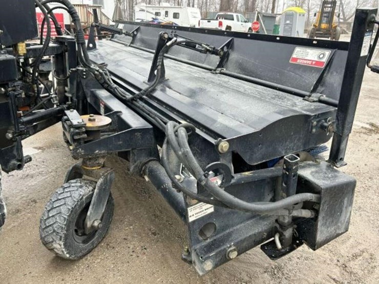 new-holland-tv6070-image-48