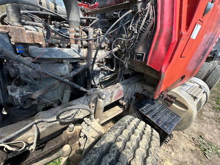 #31965-•-1989-mack-r688-tandem-axle-truck-tractor-image-41