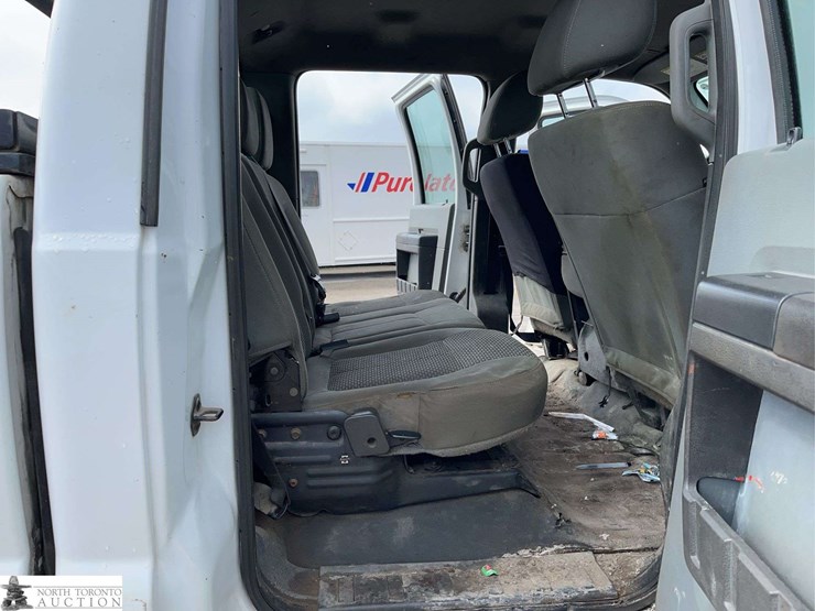 2014-ford-f350-image-19