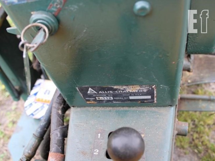 #808-allis-chalmers-b110-with-loader-bucket-3-sp-r-219c-image-6