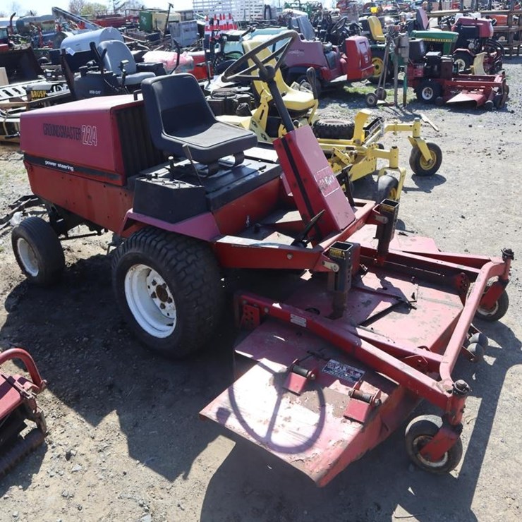 TORO GROUNDSMASTER 224