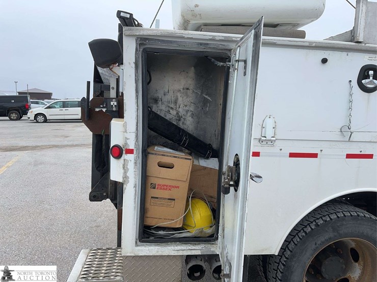 2011-ford-f550-image-20