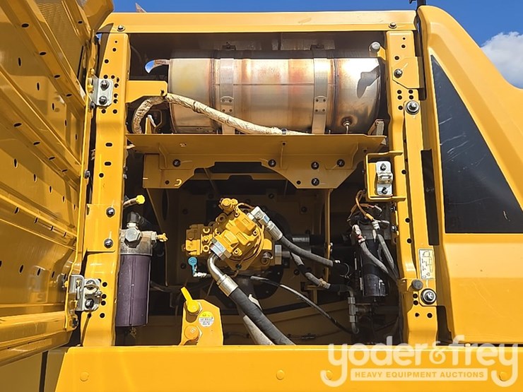 2019-caterpillar-336-image-52