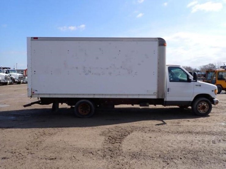 2001-ford-e350-image-4