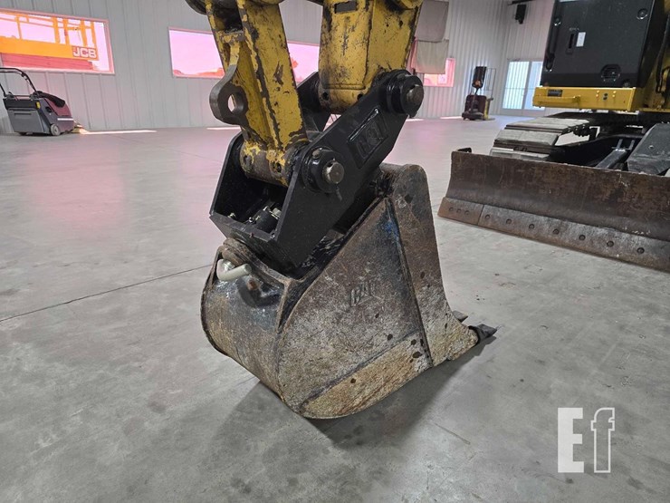 2022-caterpillar-307.5-image-11