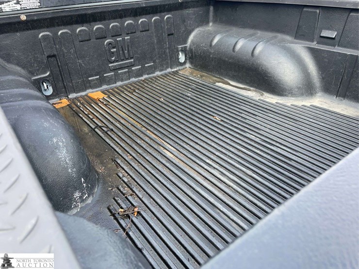 2012-chevrolet-colorado-image-25