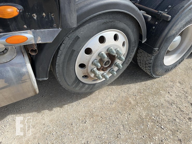 2005-kenworth-t800-image-46