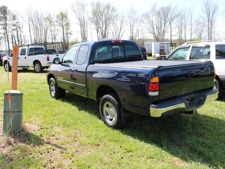 2003-toyota-tundra-image-2