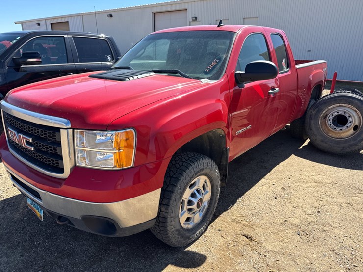 2011-gmc-sierra-2500hd-image-1